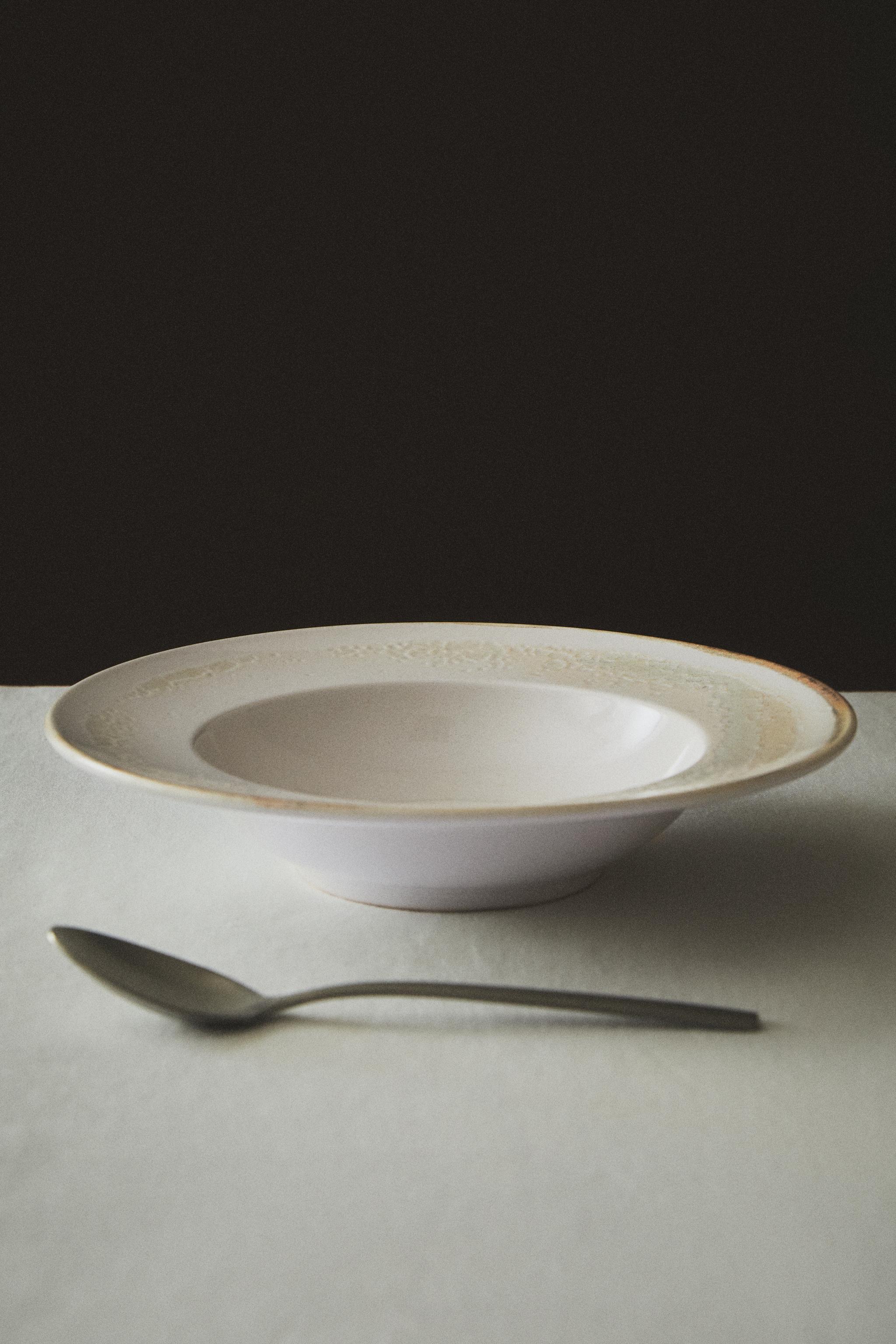 STONEWARE PASTA PLATE